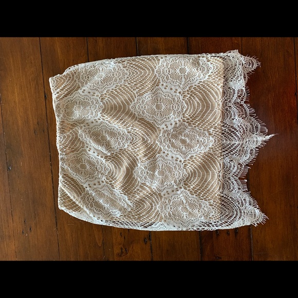 Lace/nude Bodycon Mini Skirt - Picture 3 of 4